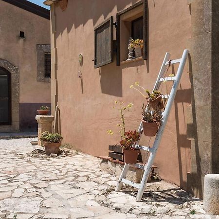 Agriturismo Terra Di Pace Noto Eksteriør billede
