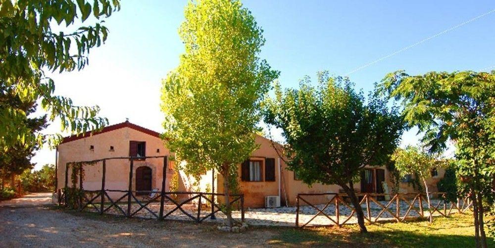 Agriturismo Terra Di Pace Noto Eksteriør billede